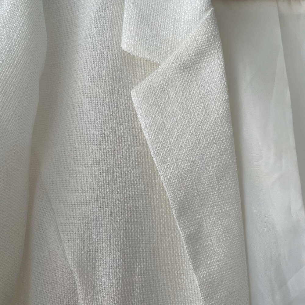 White Blazer - Picture 2 of 5